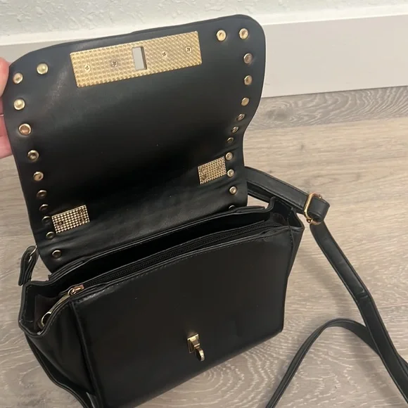 #41 Black Crossbody With Gold Studs - Picture 7 of 10